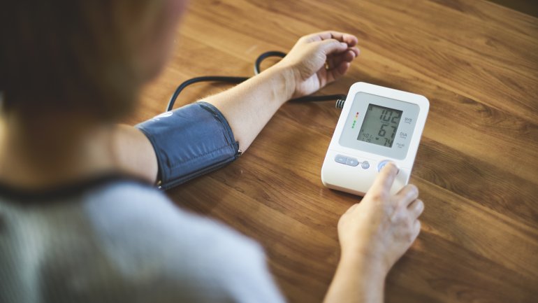Blutdruck regelmäßig kontrollieren Blutdruck regelmäßig kontrollieren