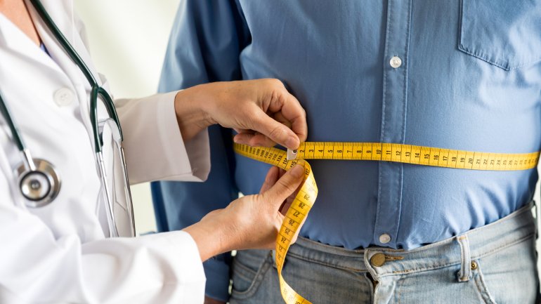 Übergewicht abbauen: Blutdruckwerte sinken mit jedem verlorenen Kilogramm Übergewicht abbauen: Blutdruckwerte sinken mit jedem verlorenen Kilogramm